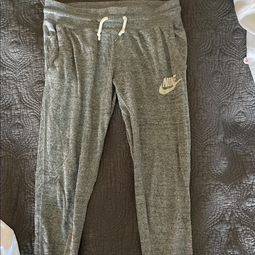 Nike capris